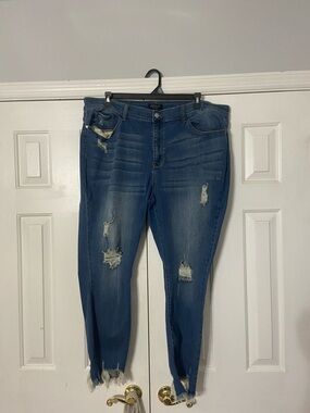 Judy Blue distressed jeans